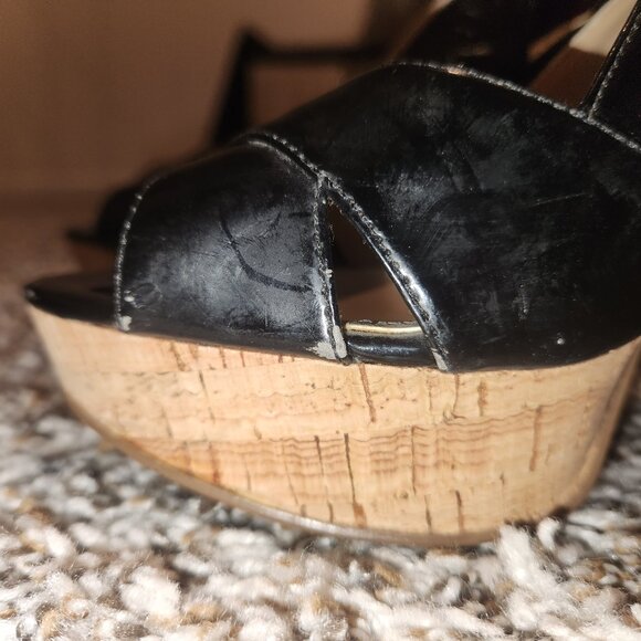 GUESS BRAND Black Patent Leather Peep Toe Stiletto Ankle Strap  sz 8.5 - Picture 5 of 13